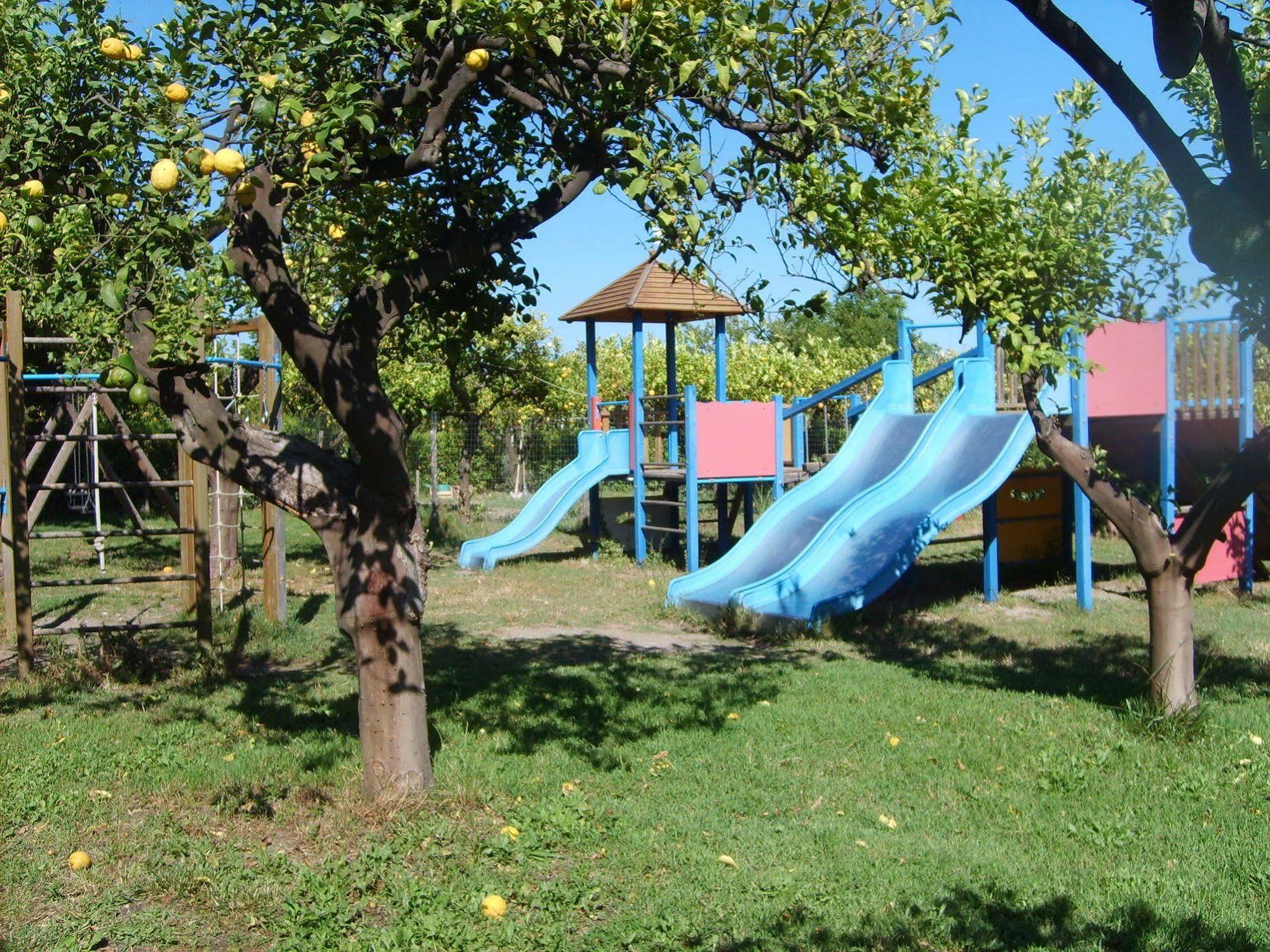 Agriturismo Terrenia Villa Trappitello Exterior photo
