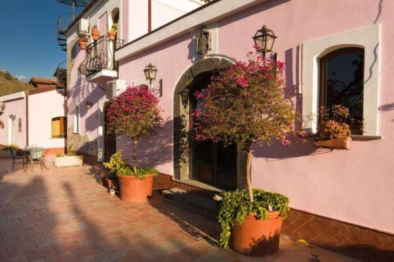 Agriturismo Terrenia Villa Trappitello Exterior photo